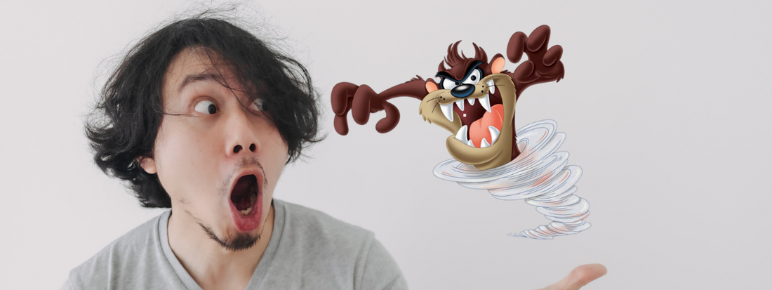 un homme est surpris il y a un diable de Tasmanie qui tourbillonne !